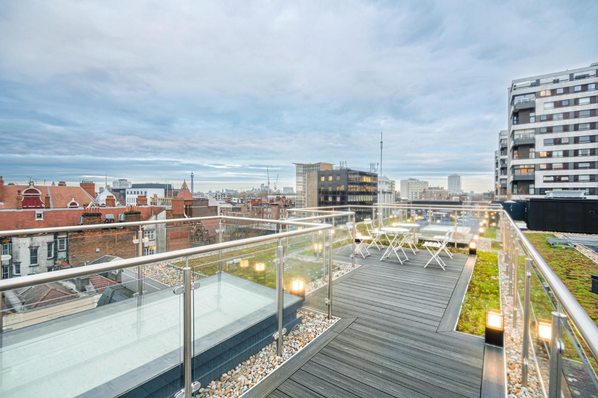 Elegant 3-Bedroom Penthouse In Marble Arch 70 Londra Esterno foto