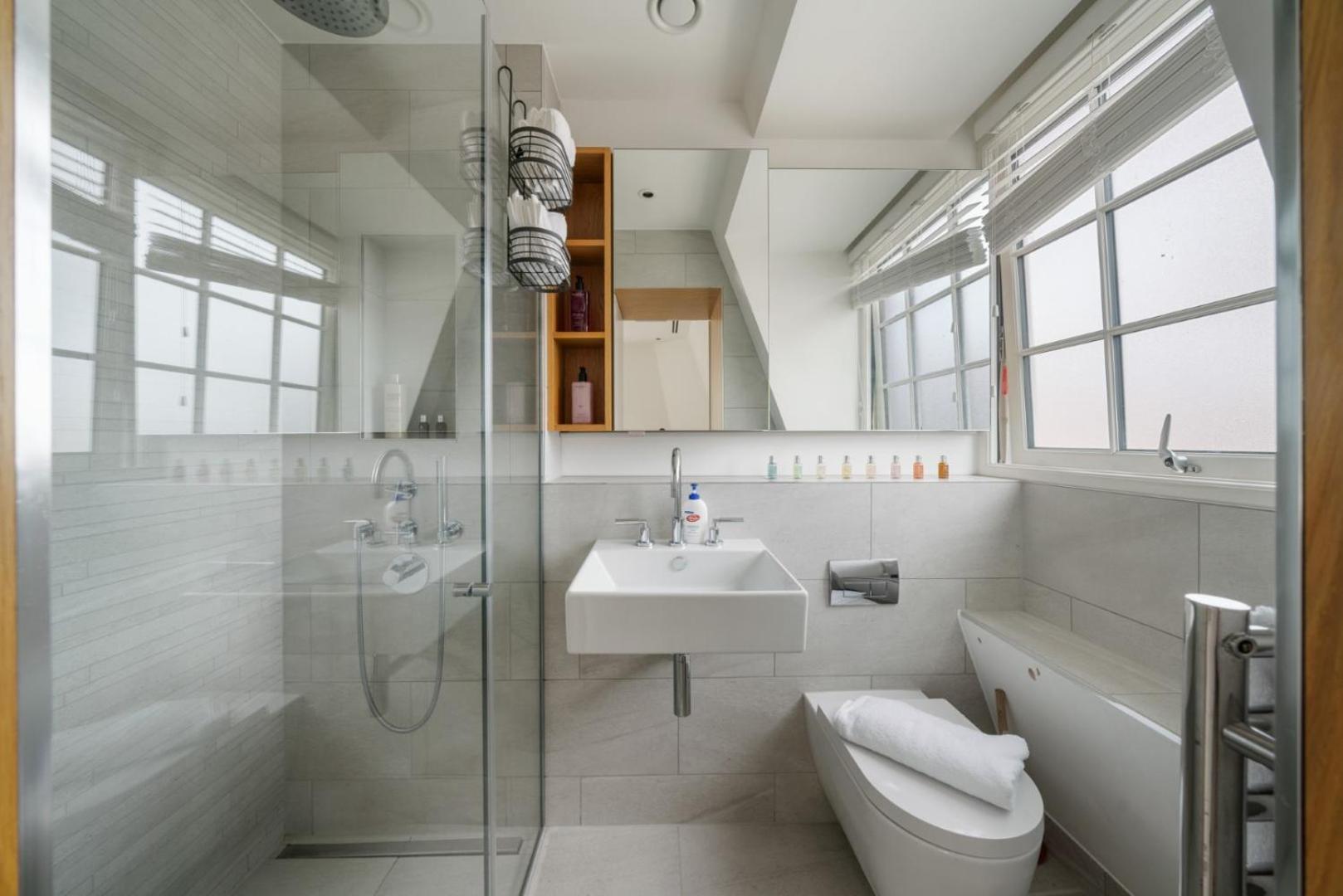 Elegant 3-Bedroom Penthouse In Marble Arch 70 Londra Esterno foto