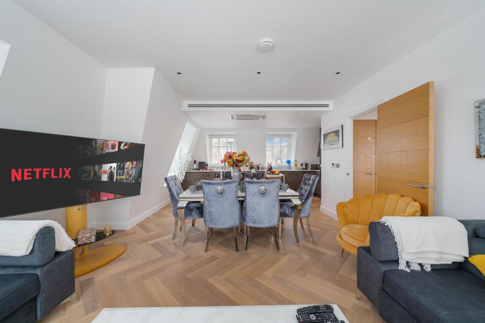 Elegant 3-Bedroom Penthouse In Marble Arch 70 Londra Esterno foto