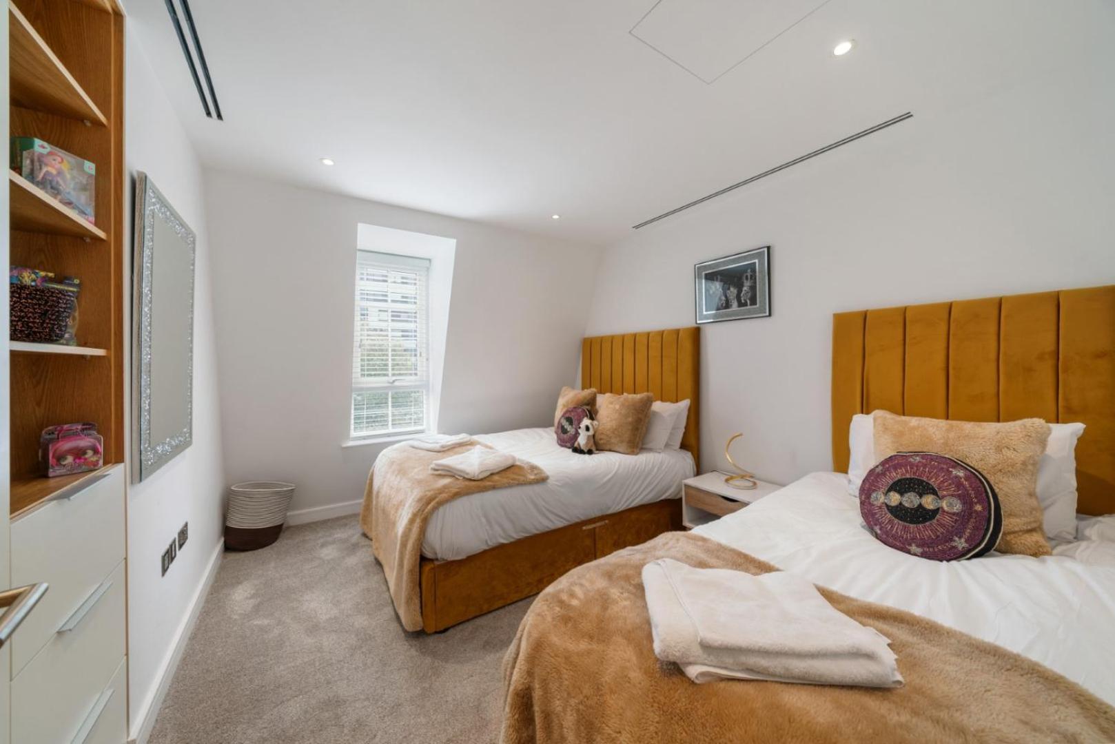Elegant 3-Bedroom Penthouse In Marble Arch 70 Londra Esterno foto