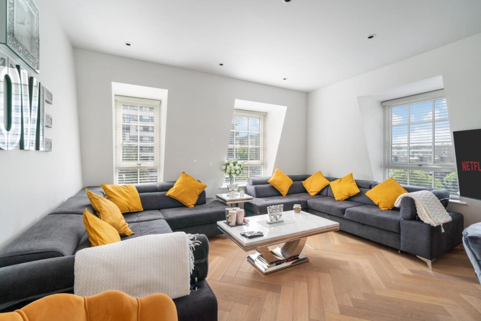 Elegant 3-Bedroom Penthouse In Marble Arch 70 Londra Esterno foto