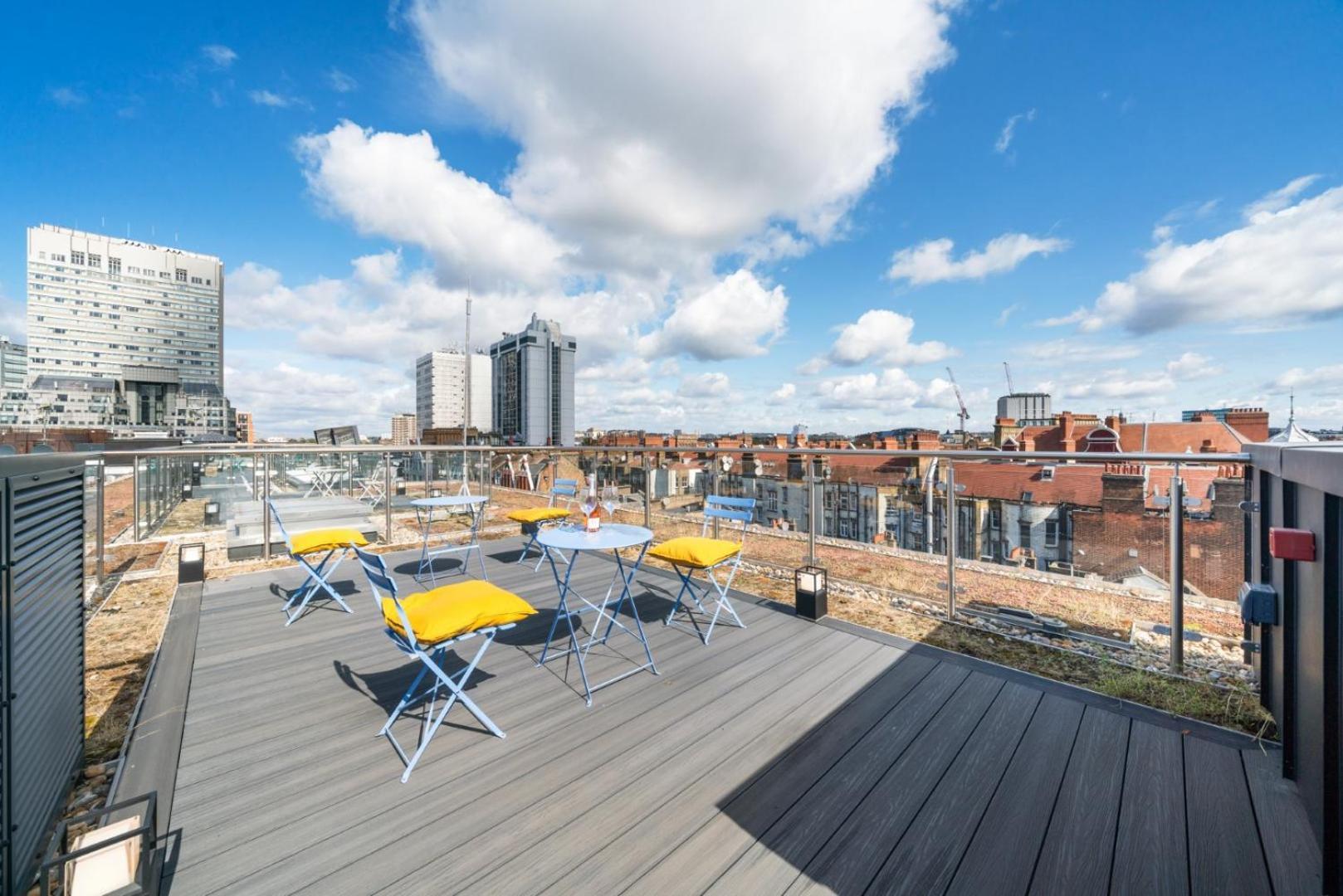 Elegant 3-Bedroom Penthouse In Marble Arch 70 Londra Esterno foto