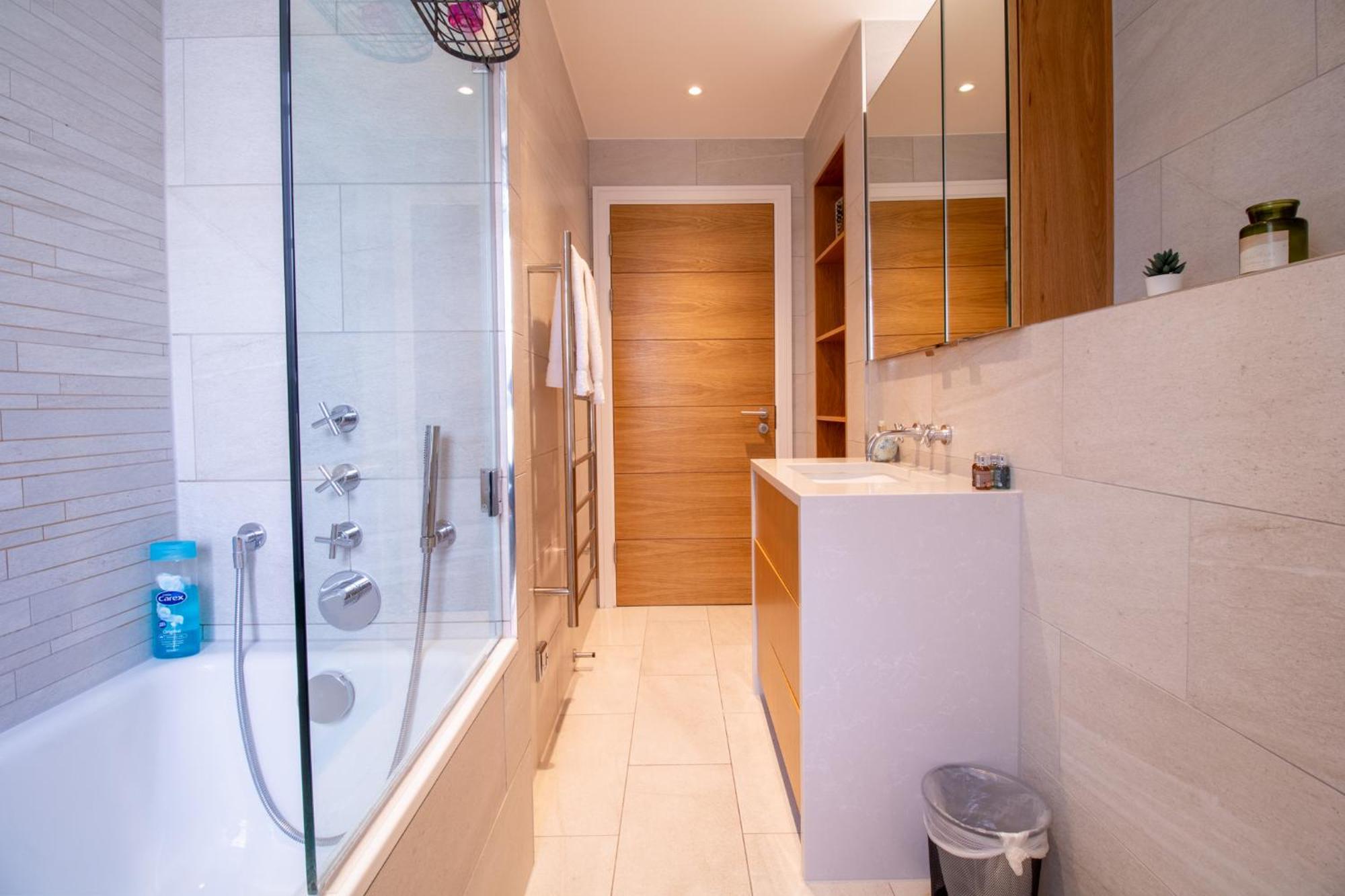 Elegant 3-Bedroom Penthouse In Marble Arch 70 Londra Esterno foto