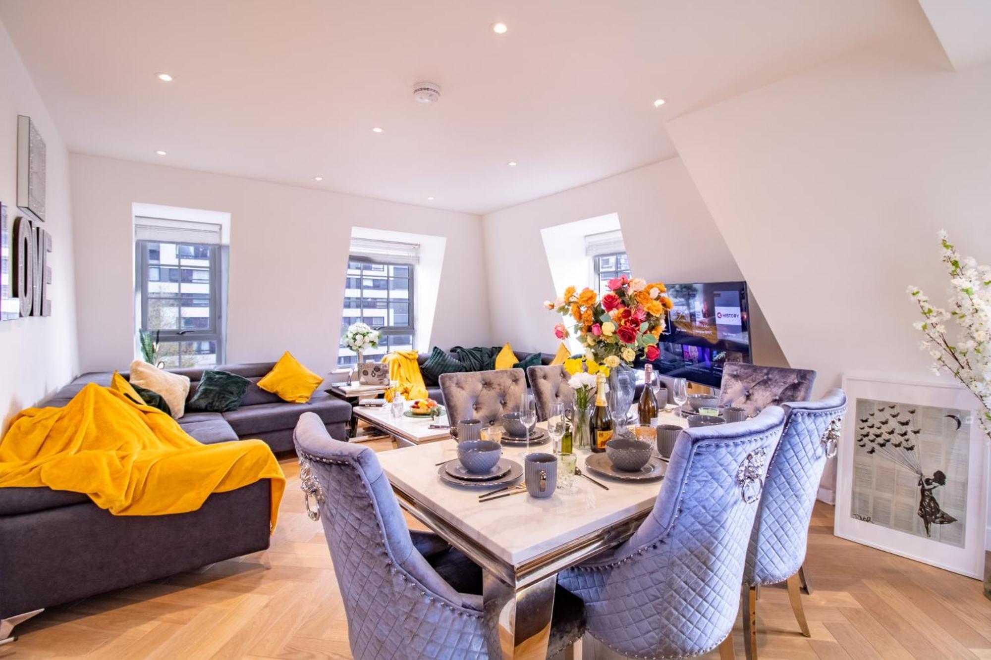 Elegant 3-Bedroom Penthouse In Marble Arch 70 Londra Esterno foto